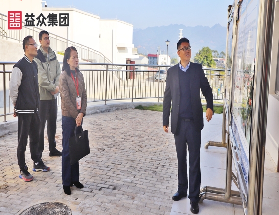 百色實(shí)體經(jīng)濟(jì)服務(wù)員右江工作分隊(duì)到右江區(qū)鄉(xiāng)鎮(zhèn)供水工程永樂(lè)水廠(chǎng)調(diào)研