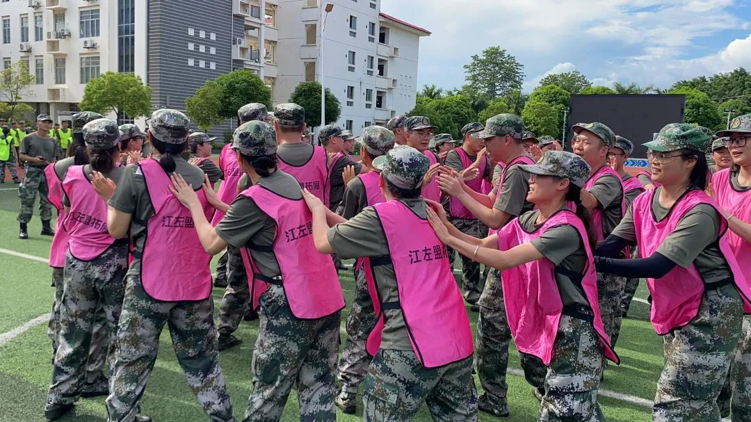 軍訓(xùn)8 軍訓(xùn)8