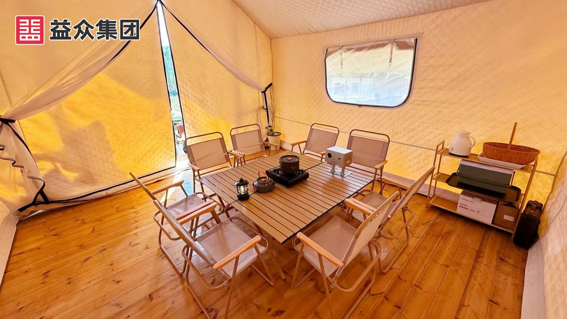 露營(yíng)地小帳篷內(nèi)部 露營(yíng)地小帳篷內(nèi)部